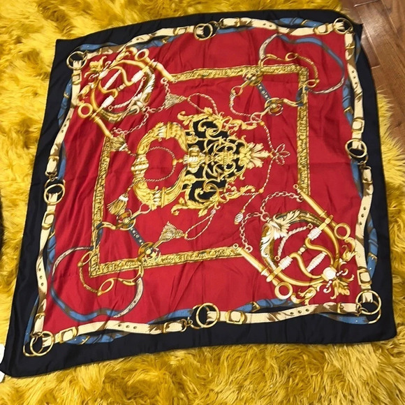 Vintage style panther print scarf - Picture 3 of 11